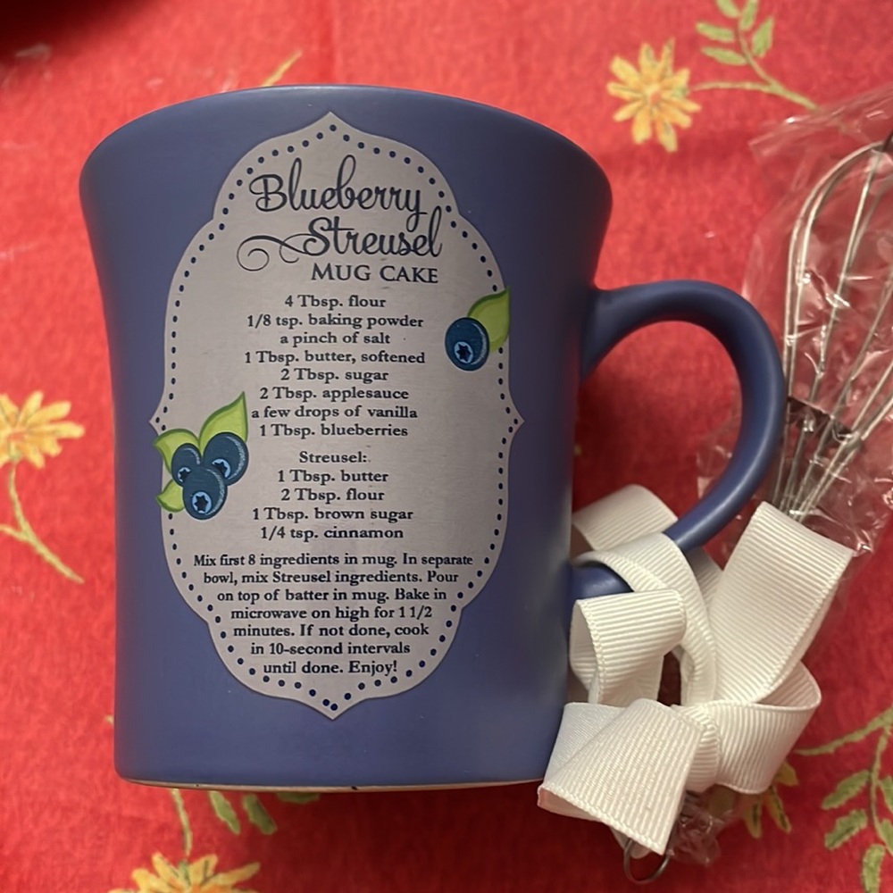 Mix & Bake “My Cup Runneth Over” Blueberry Streusel Cake Mug